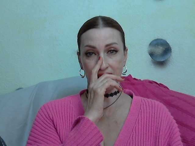 Irinchi live cam on BongaCams