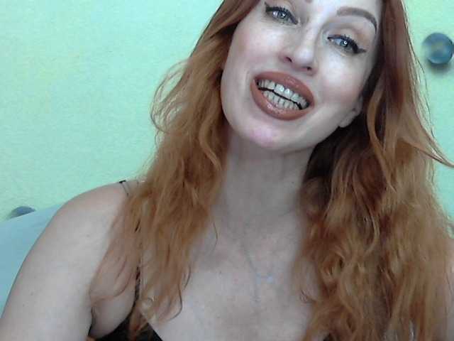 Irinchi live cam on BongaCams