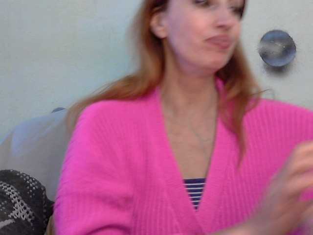 Irinchi, en directo ahora en BongaCams