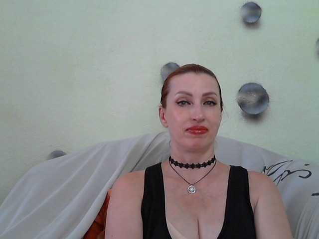 Irinchi live cam on BongaCams