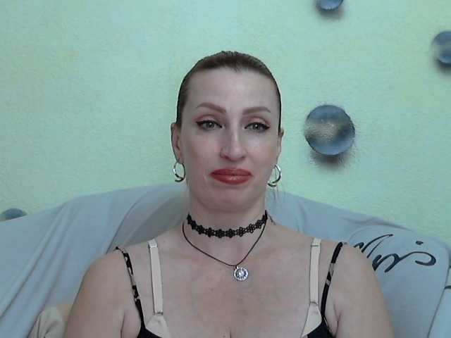 Irinchi live cam on BongaCams