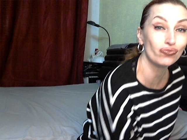 Irinchi live cam on BongaCams