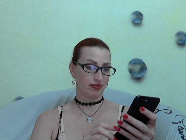 Irinchi live cam on BongaCams