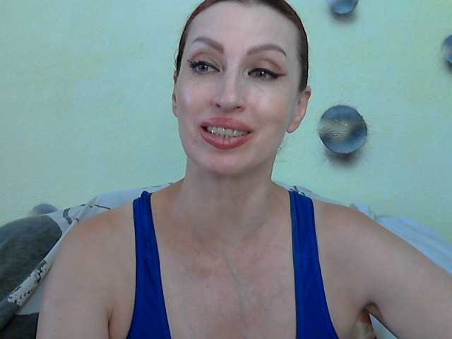 Irinchi live cam on BongaCams