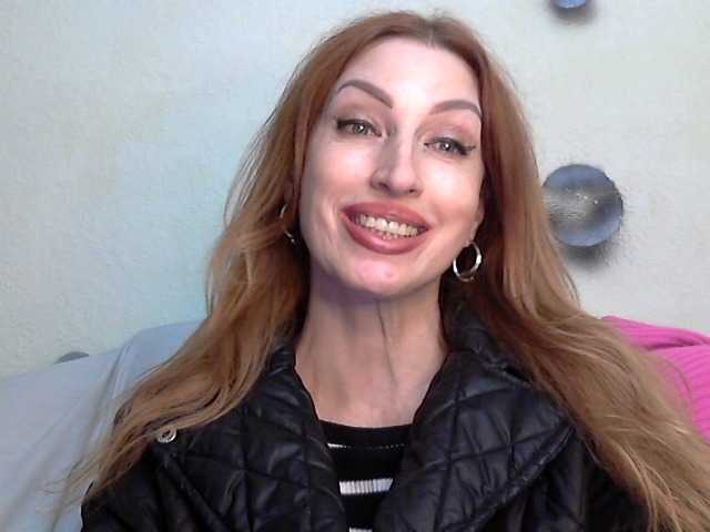 Irinchi live cam on BongaCams