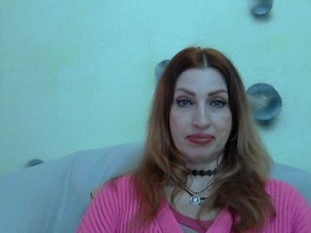 Irinchi's BongaCams show and profile