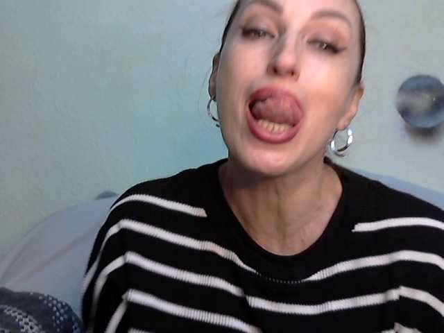 Irinchi live cam on BongaCams