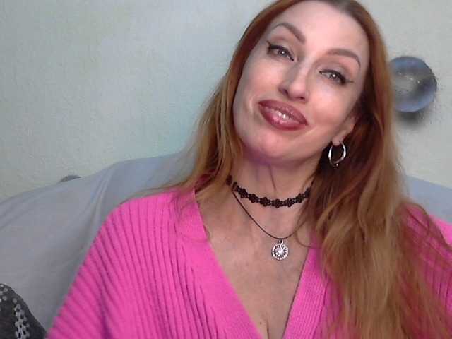 Irinchi live cam on BongaCams