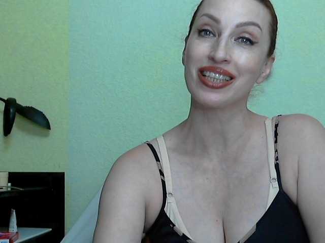 Irinchi live cam on BongaCams
