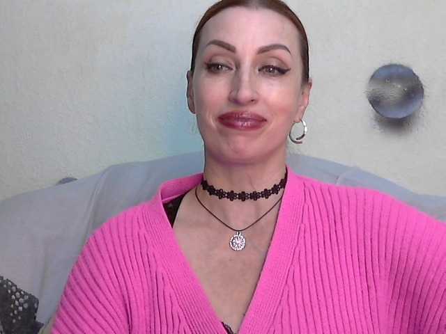 Irinchi live cam on BongaCams