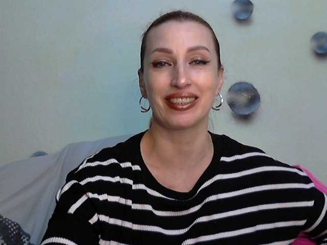 Irinchi live cam on BongaCams