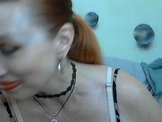 Irinchi live cam on BongaCams