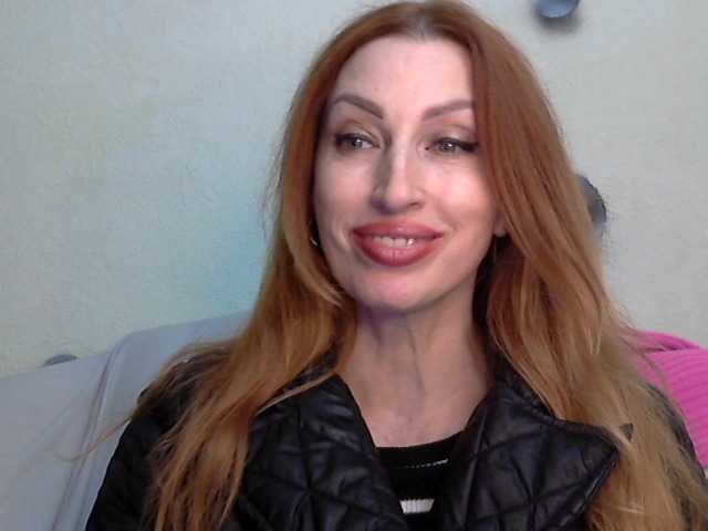 Irinchi live cam on BongaCams