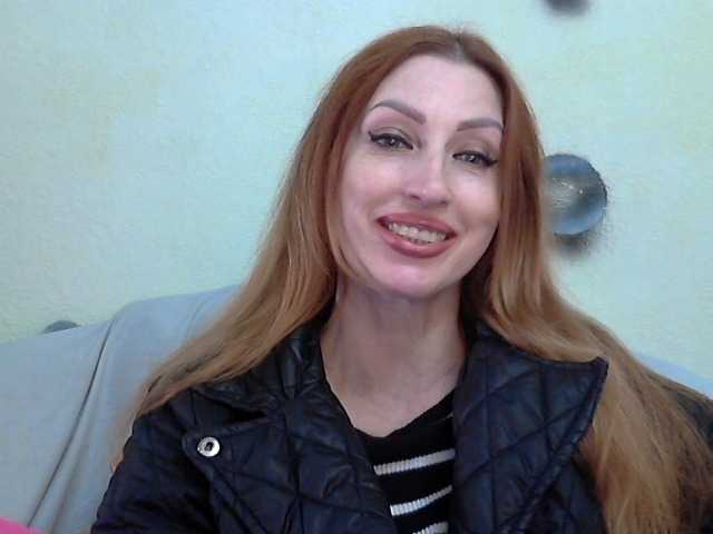 Irinchi live cam on BongaCams