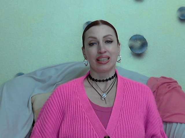 Irinchi's BongaCams show and profile