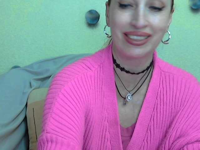 Irinchi's BongaCams show and profile