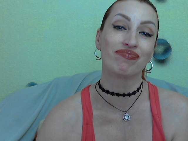 Irinchi live cam on BongaCams