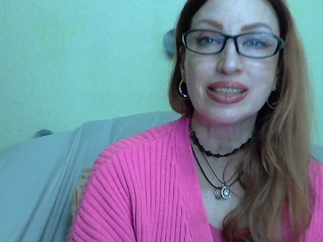 Irinchi's BongaCams show and profile