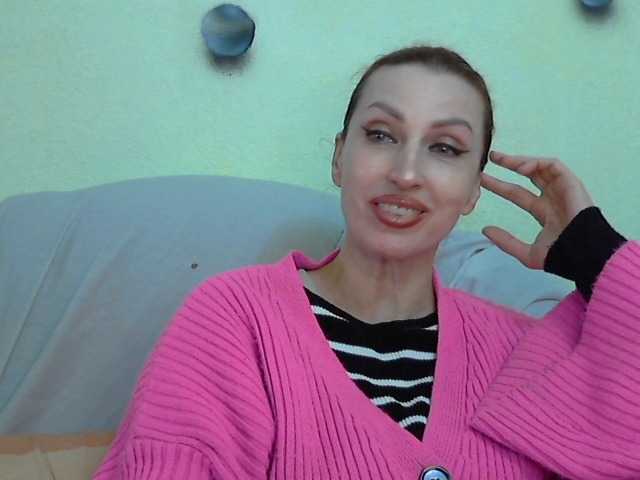 Irinchi live cam on BongaCams
