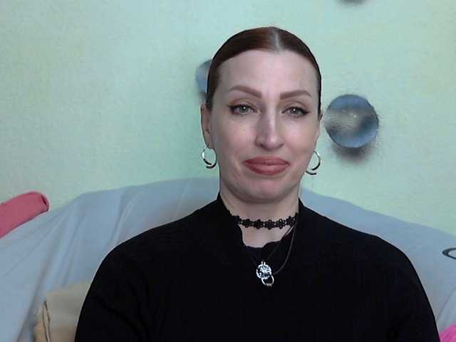 Irinchi's BongaCams show and profile