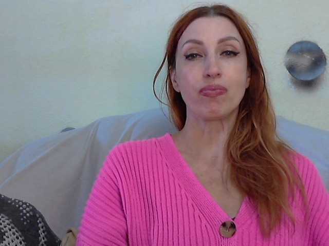 Irinchi, en vivo ahora en BongaCams