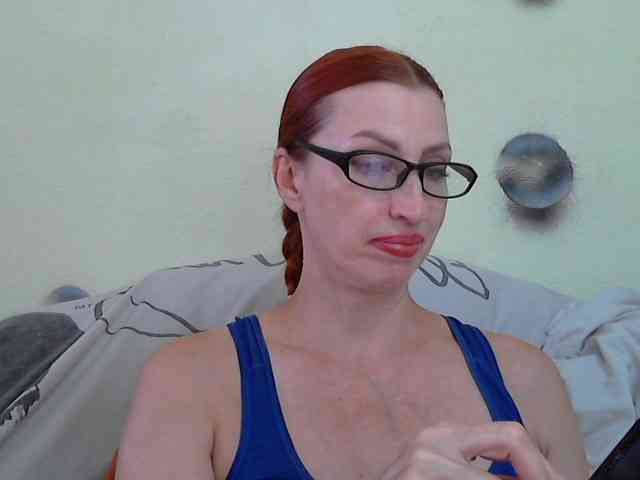 Irinchi Live Webcam on BongaCams