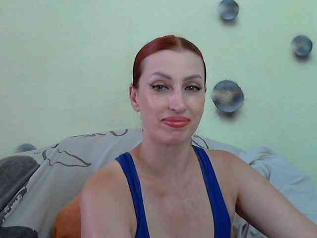 Irinchi Live Webcam on BongaCams