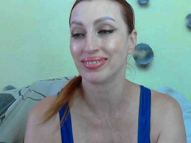 Irinchi Live Webcam on BongaCams