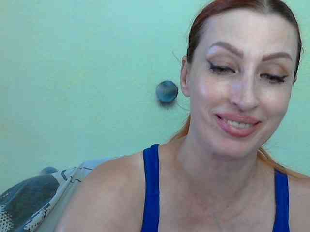 Irinchi Live Webcam on BongaCams
