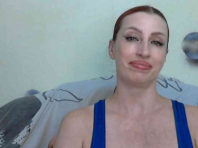 Irinchi Live Webcam on BongaCams