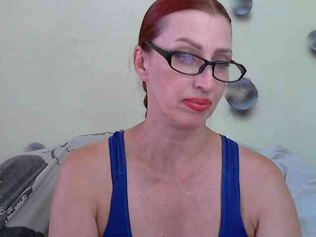 Irinchi Live Webcam on BongaCams
