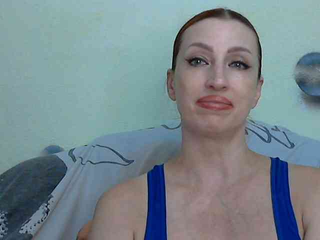 Irinchi Live Webcam on BongaCams