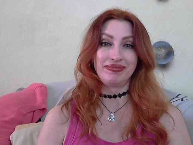 Irinchi Live Webcam on BongaCams
