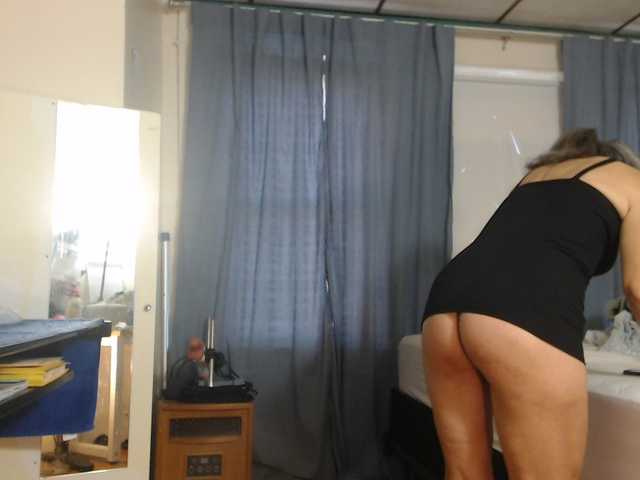 AnalTaxi live cam on BongaCams