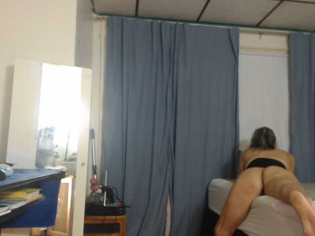 AnalTaxi live cam on BongaCams