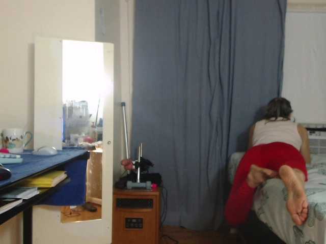 FIXMYASSTOO webcam