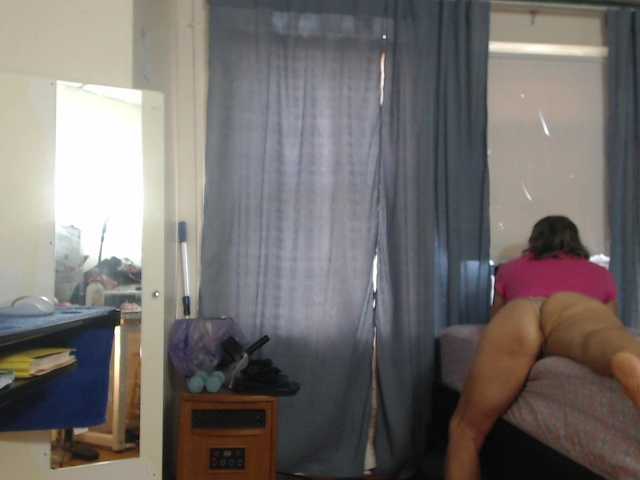 AnalTaxi live cam on BongaCams