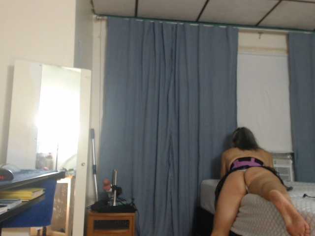 AnalTaxi live cam on BongaCams