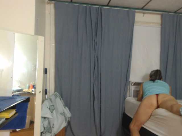 FIXMYASSTOO live cam preview