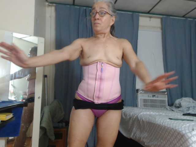 AnalTaxi live cam on BongaCams
