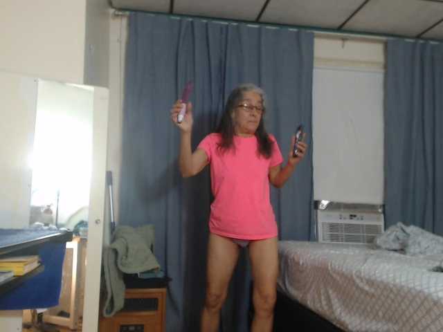 AnalTaxi live cam on BongaCams