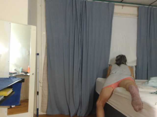 FIXMYASSTOO live cam preview