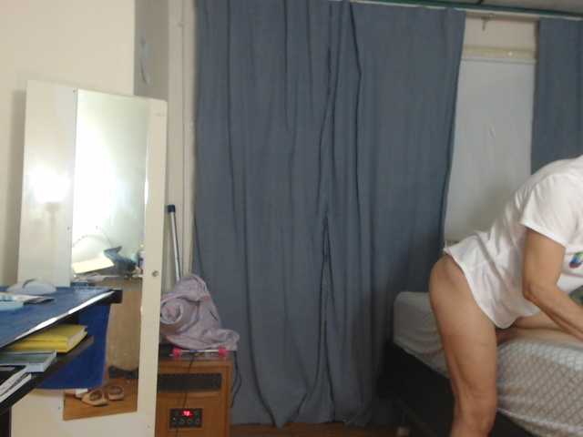 AnalTaxi, en directo ahora en BongaCams