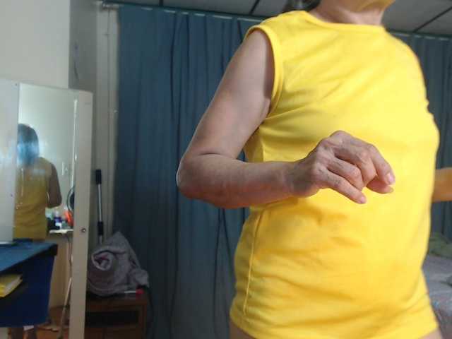 FIXMYASSTOO live cam preview