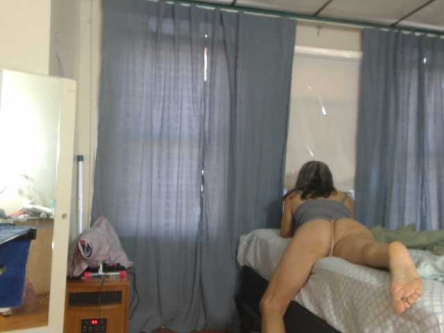 AnalTaxi live cam on BongaCams