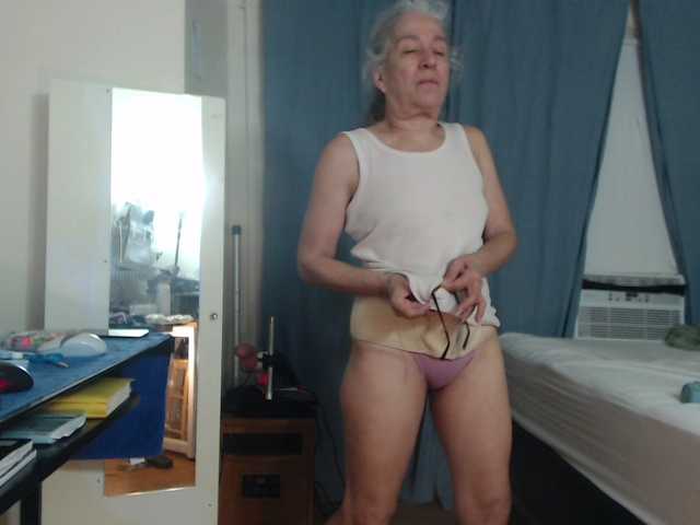 AnalTaxi live cam on BongaCams