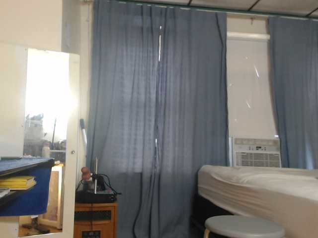 FIXMYASSTOO live webcam show