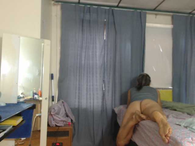 FIXMYASSTOO — live female cam
