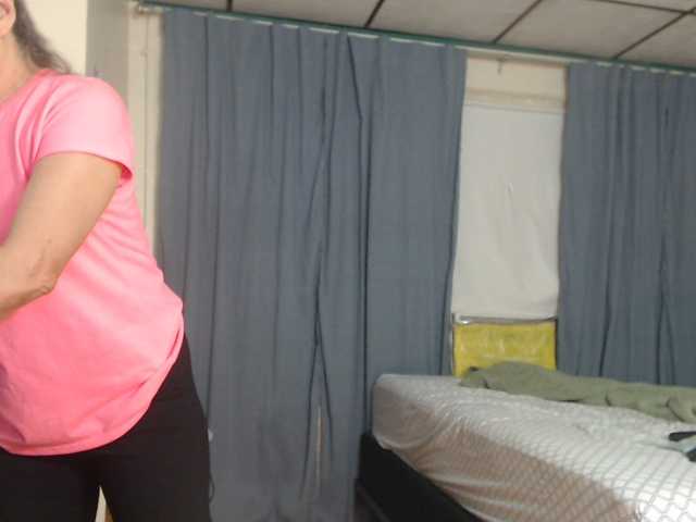 AnalTaxi, en vivo ahora en BongaCams