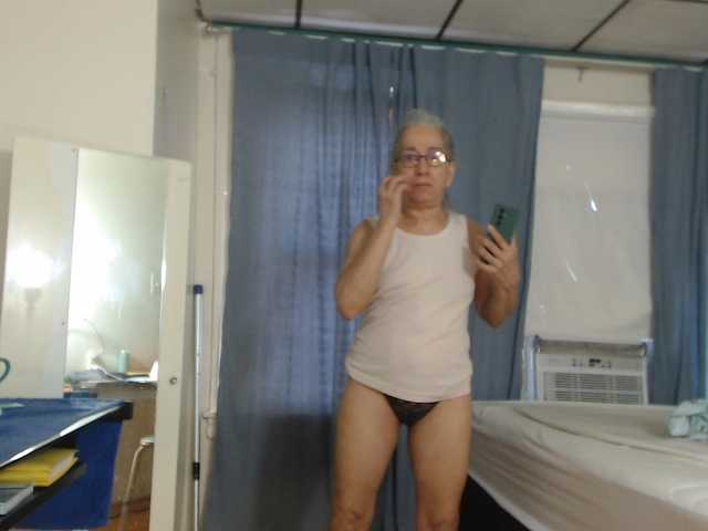 AnalTaxi live cam on BongaCams
